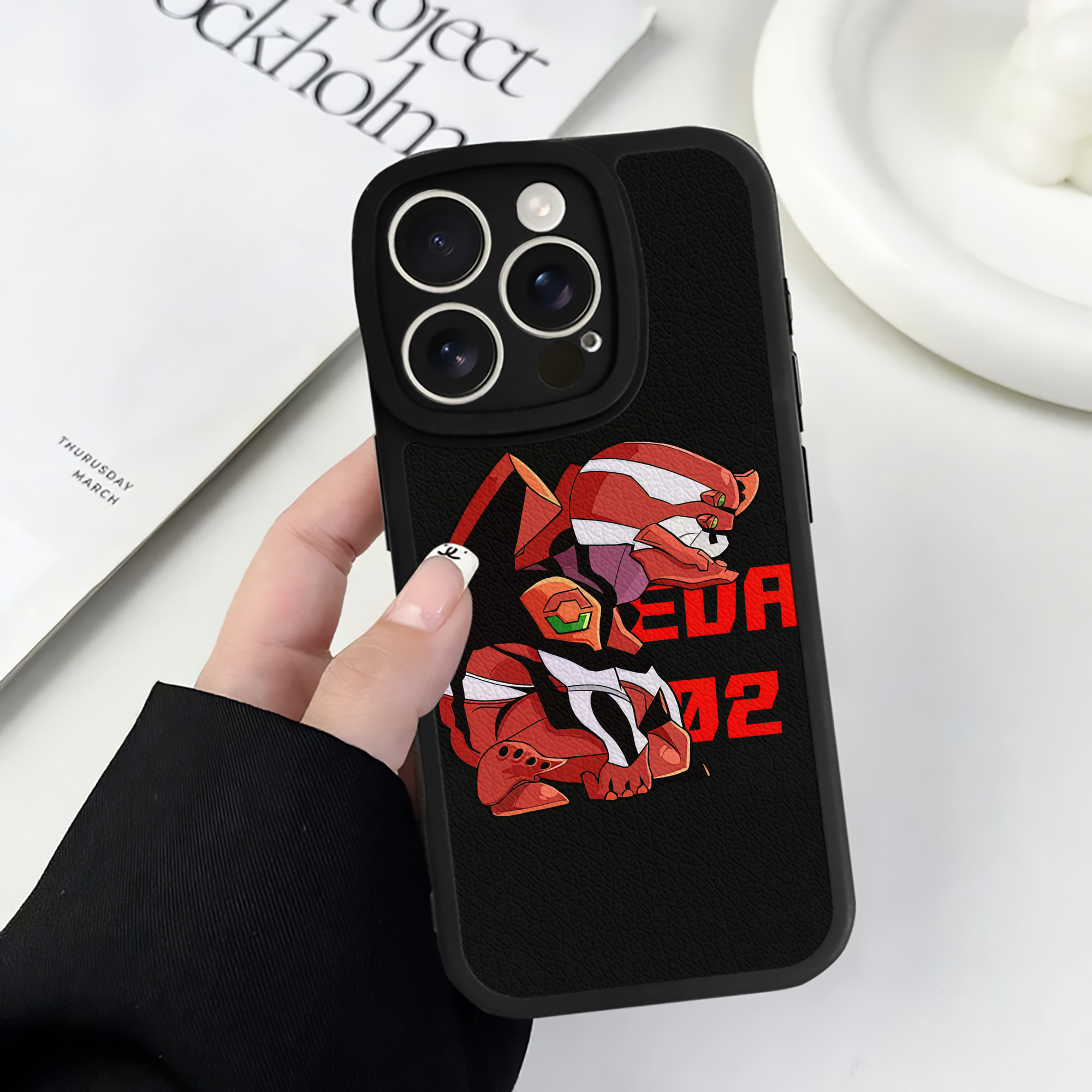 （画像用） EVA 新世紀エヴァンゲリオン 【iPhone 16シリーズ対応】シリコンスマホケース（レザー調） 材質：シリコン